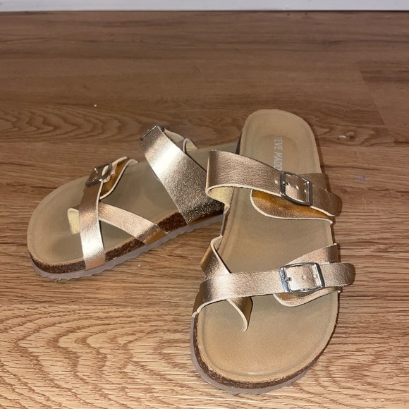 Steve Madden sandals - Picture 2 of 3